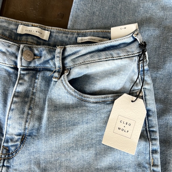 CLEO + WOLF SOUTH COAST HIGH-RISE LIGHT WASH STRETCH BOOTCUT JEANS - Picture 4 of 11